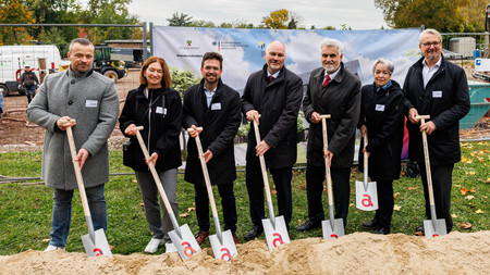 Willingmann und Bagdahn setzen Spatenstich für Forschungszentrum der Hochschule Anhalt