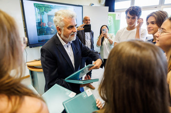 Auftakt zum Wettbewerb gab Umweltminister Prof. Dr. Armin Willingmann heute am Norbertusgymnasium in Magdeburg