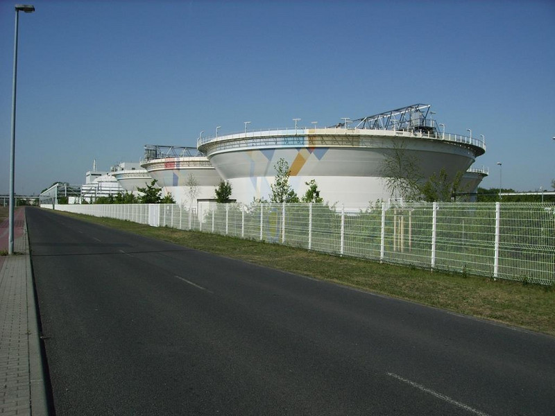 BIOHOCH-Reaktoren im GKW-Gemeinschaftsklärwerk Bitterfeld-Wolfen