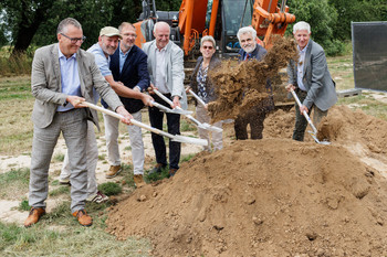 Umweltminister Willingmann setzt ersten Spatenstich für Einlaufbauwerk des Flutpolders Rösa