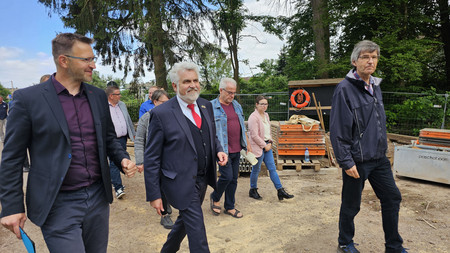 Umweltminister Willingmann besucht Kupferhammer Thießen