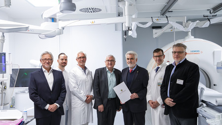 Willingmann und Richter überreichen Förderung über rund 9,5 Mio. Euro an Universitätsklinikum Magdeburg