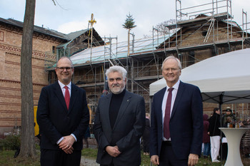 Willingmann bei Richtfest der Universitätsmedizin Halle