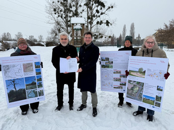 Minister Willingmann überreicht Klima-III-Förderbescheide in Dessau-Roßlau