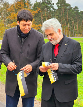 Minister bei Abnahme von letztem sanierten Teilstück bei Schönhausen