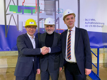 Willingmann bei Vertragsunterzeichnung für Power-to-Heat-Anlage im Chemiepark Leuna