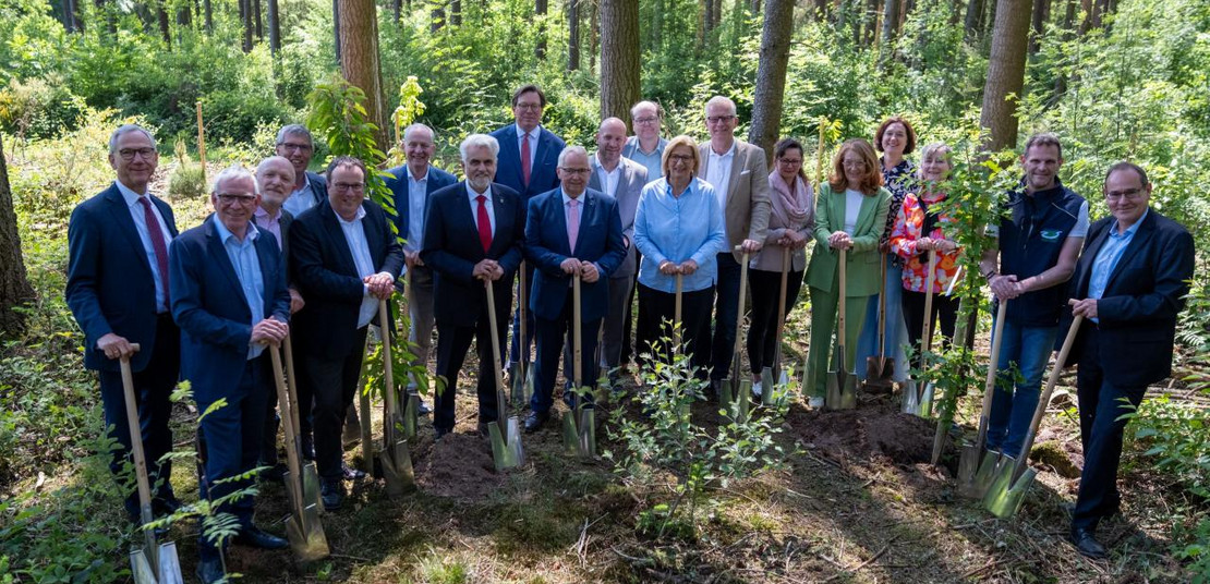 Umweltminister und Umweltministerinnen der Bundesländer im Wald 