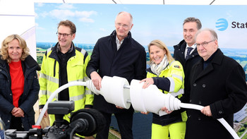 Staatssekretär Wünsch bei Einweihung von großem Kombi-Kraftwerk: „Hybrid ist Trumpf“