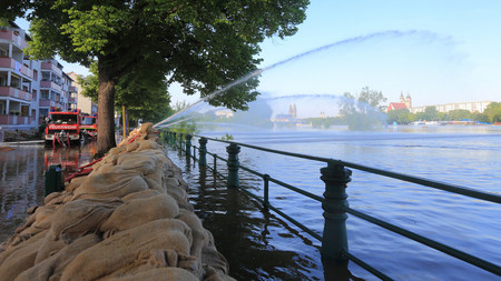 Elbe-Hochwasser in der Stadt Magdeburg