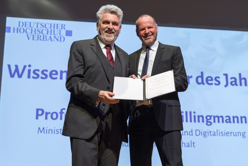 Minister wird in Berlin als „Wissenschaftsminister 2019“ ausgezeichnet 