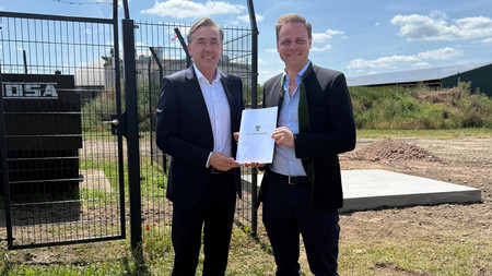 Staatssekretär übergibt Bescheid über 100.000 € an Biogas Lübs GmbH